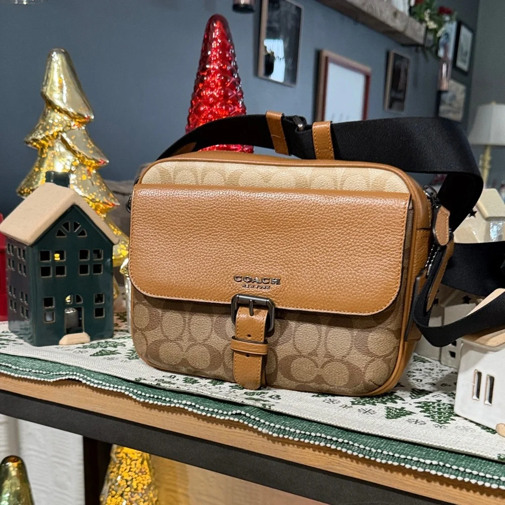 Coach Hudson crossbody in Color block New WO Tags includes pencil case - Picture 1 of 5